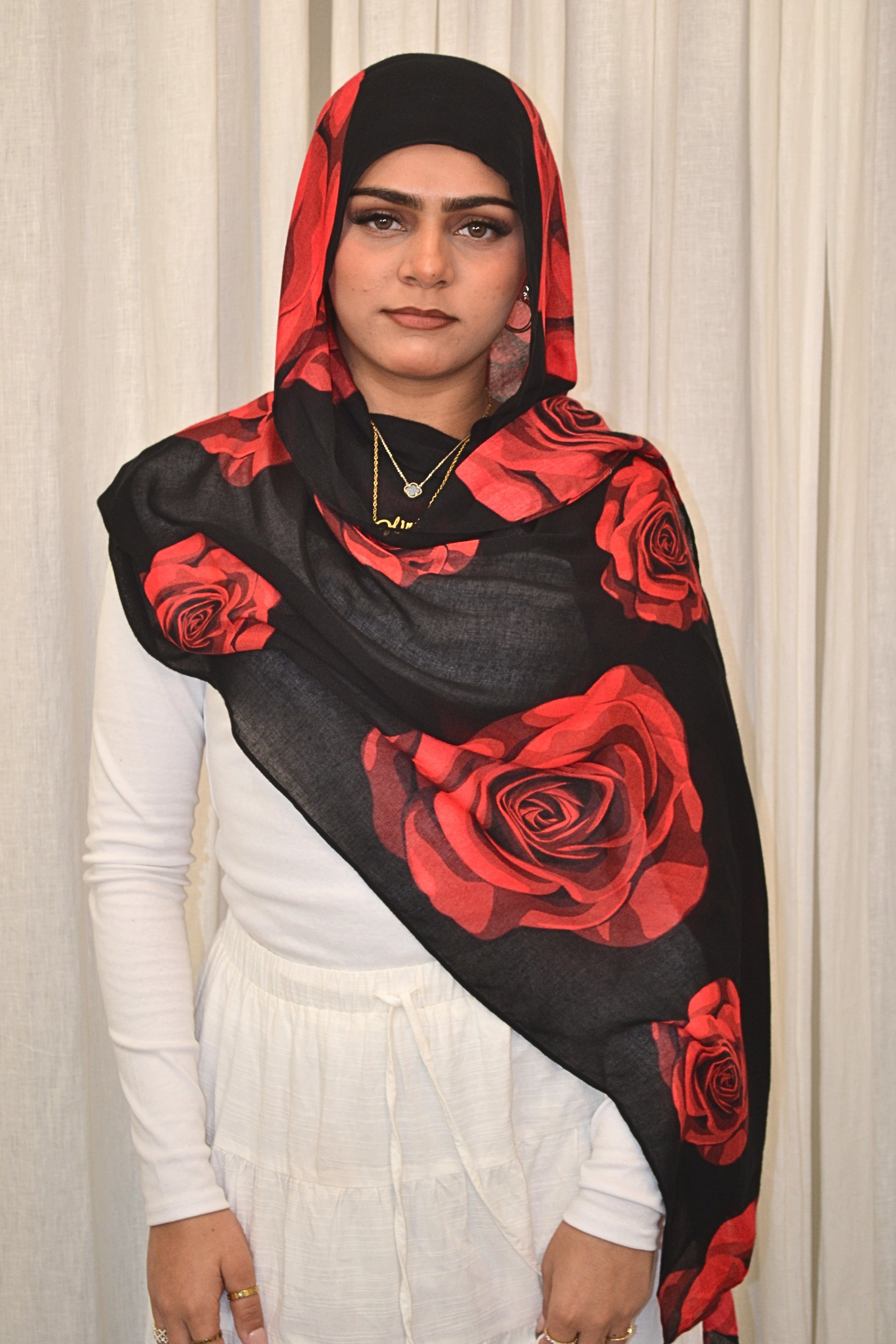 Midnight rose - Printed Hijab
